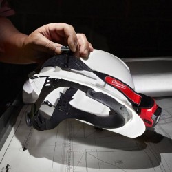 Milwaukee HL2-LED Alkaline Slim Headlamp