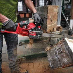 Milwaukee M18FCHSC-0 M18 FUEL Compact Chainsaw