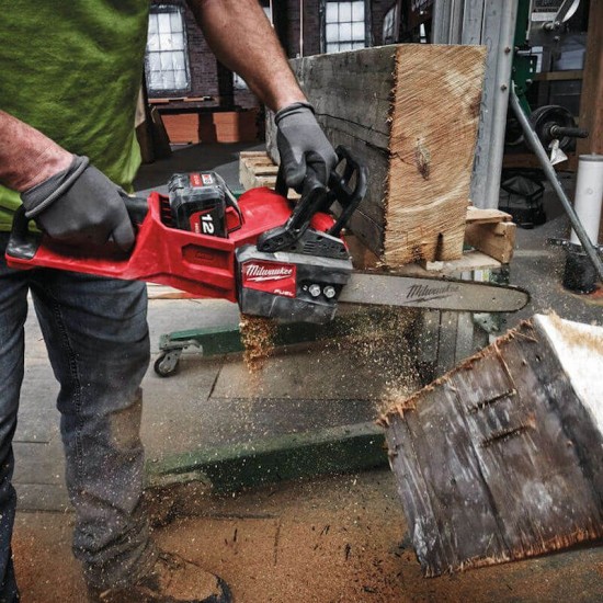 Milwaukee M18FCHSC-0 M18 FUEL Compact Chainsaw